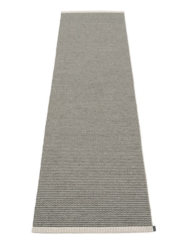 Grauer Pappelina Kunststoffteppich Mono, 60x250 cm, für Innen und Außen, robust und pflegeleicht.